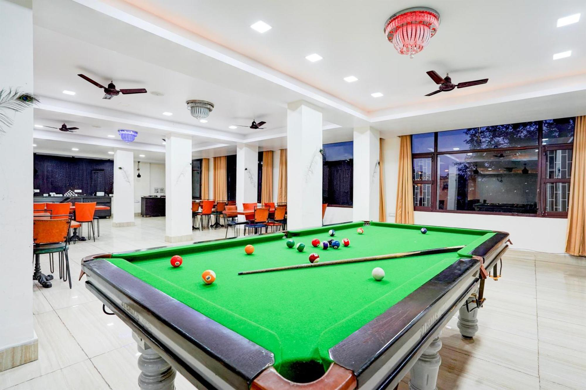 Super Townhouse Mall Road Near Library Chowk Mussoorie Extérieur photo